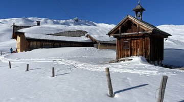Ifersguntalp mit Hählekopf im Hintergrund