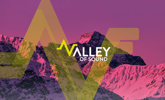A graphic image titled "Valley of Sound". In the background, impressive mountains in purple and pink tones can be seen, with modern, colorful graphic elements in the foreground. | © Kleinwalsertal Tourismus