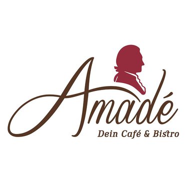 Ein elegantes Logo mit dem Namen "Amadé". Es zeigt die Worte "Dein Café & Bistro" in einer stilvollen Schrift. | © Amadé Riezlern Logo
