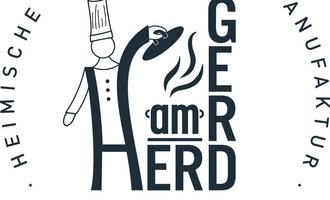 Ein Logo einer Delikatessen-Manufaktur mit einem Kochsymbol. Der Name "GER am HERD" steht im Mittelpunkt, umgeben von weiteren Informationen. | © Gerd am Herd | Gerd Hammerer