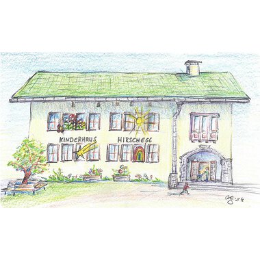 Ein farbenfrohes, handgezeichnetes Gebäude mit dem Namen "Kinderhaus Hirschegg". Umgeben von Gartenanlagen und fröhlichen Details, die eine einladende Atmosphäre schaffen. | © Gemeinde Mittelberg