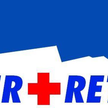 Ein Logo der Walser Rettung mit einem blauen Hintergrund. Es zeigt den Schriftzug "WALSER + RETTUNG" in roten und weißen Buchstaben.