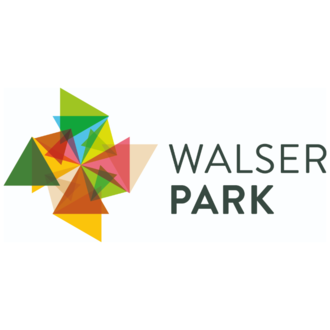 A colorful logo with geometric shapes and the inscription "Walser Park". The designs consist of various vibrant colors. | © WalserPark Riezlern Logo