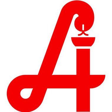 Ein rotes Logo, das einen stilisierten Buchstaben "A" darstellt. Es enthält eine Kerze und eine besondere geschwungene Form. | © Walsertal Apotheke